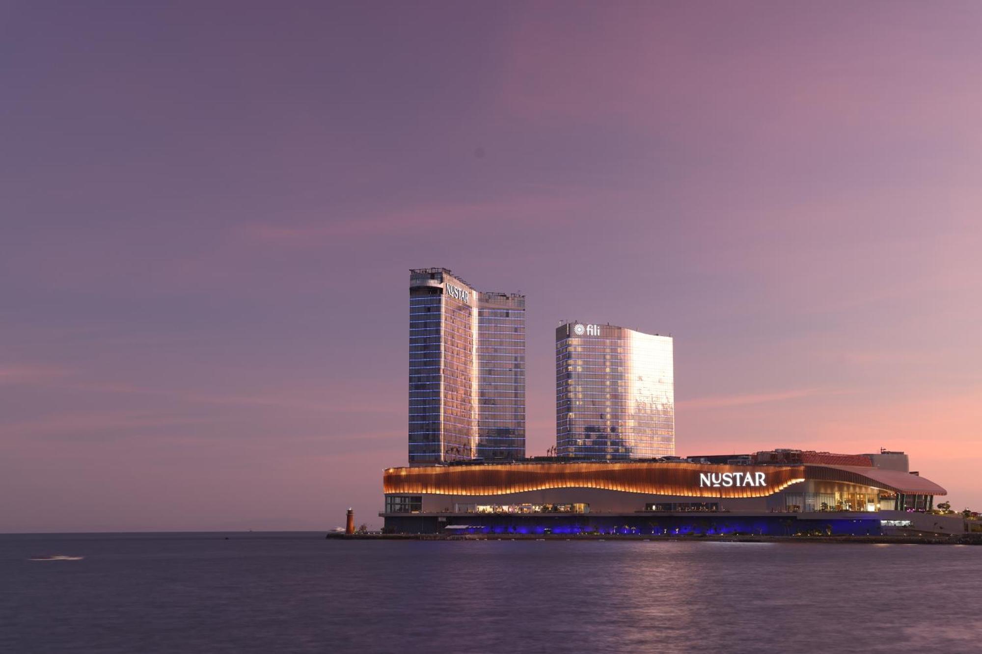 Fili Hotel At Nustar Cebu Exterior photo